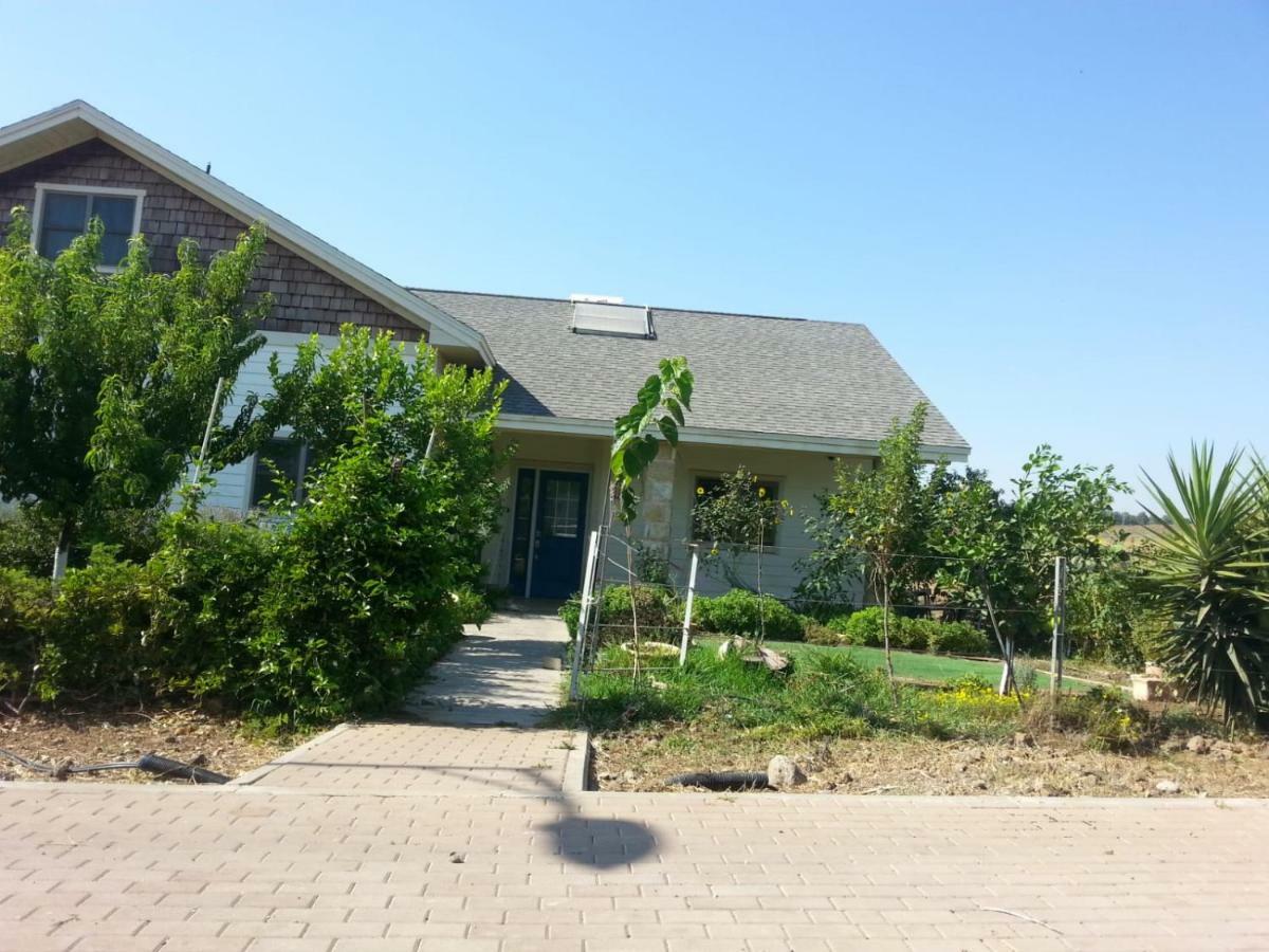 Villa קדמת צבי Exterior foto